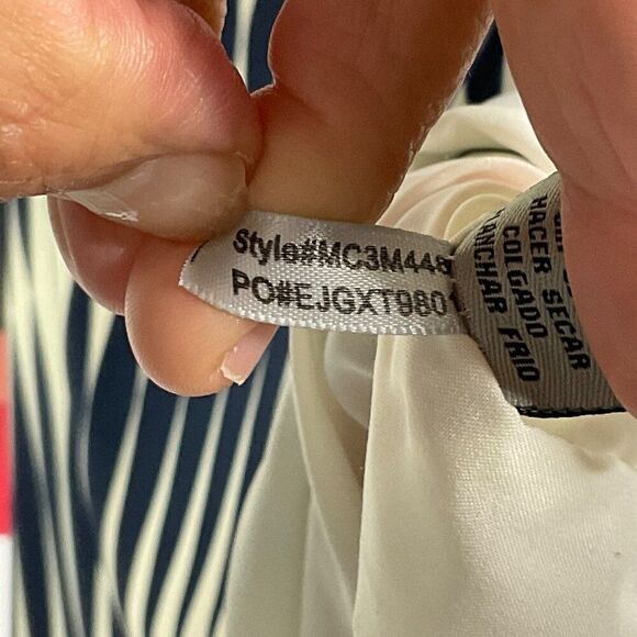 Eliza J Women's Chevron Striped Dress With 3/4 Sleeves & Back Zipper size 4 - Picture 10 of 10